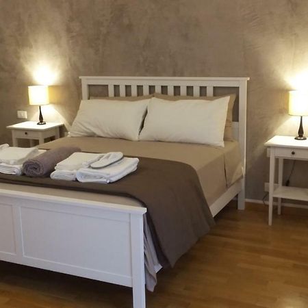 Residenza Leon Panzió Castelnuovo del Garda Kültér fotó